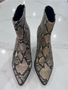 Dolce Vita Snake-Print Pointed Ankle Boots - Beige & Black